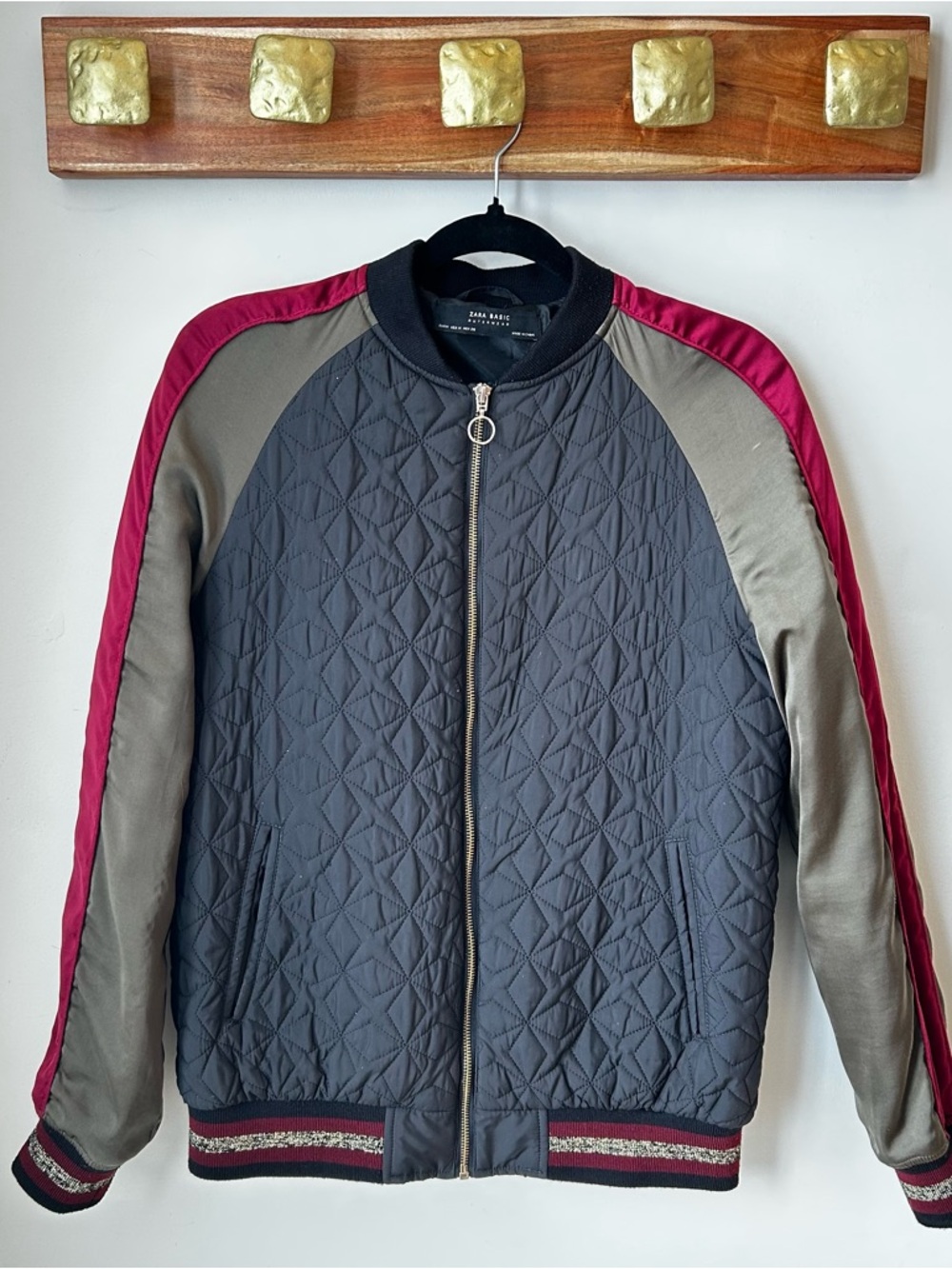 Zara Tiger Embroidered Med Bomber Jacket Souvenir Style Quilted Satin Streetwear - Picture 2 of 8